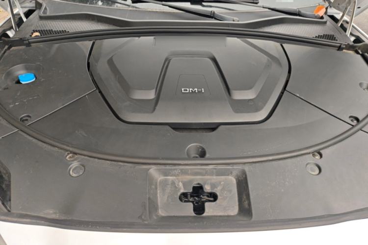 Used BYD Song PLUS New Energy 2025 DM-i 112KM Prestige Model Engine Bay