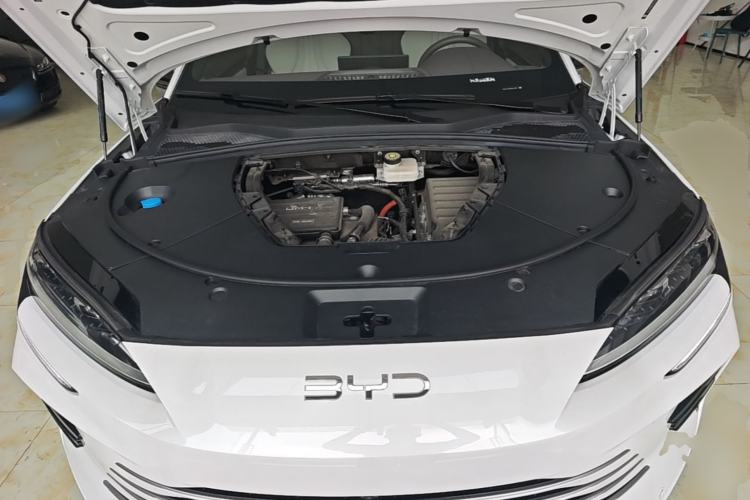 Used BYD Song PLUS New Energy 2025 DM-i 112KM Prestige Model Engine Bay
