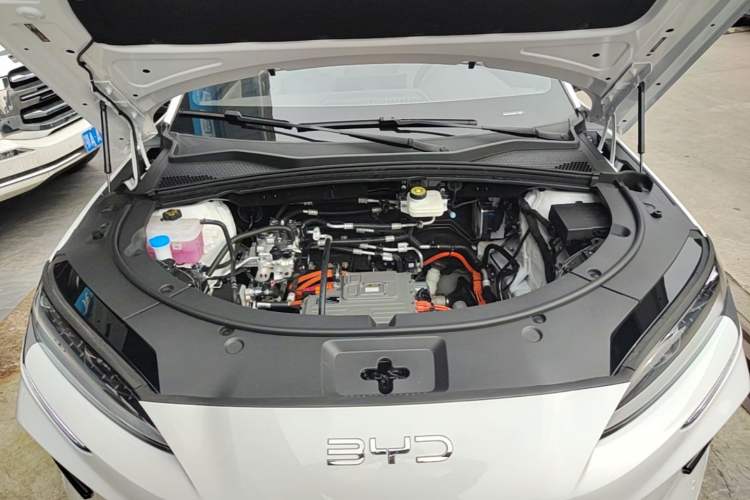 Used BYD Song PLUS New Energy 2025 EV Intelligent Driving Edition 520km Luxury Model Engine Bay