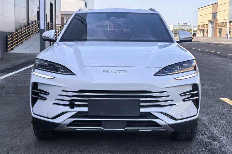 Used BYD Song PLUS New Energy 2025 DM-i 112KM Prestige Model Exterior 1