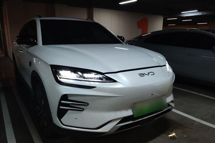 Used BYD Song PLUS New Energy 2025 EV Intelligent Driving Edition 520km Luxury Model Exterior 1