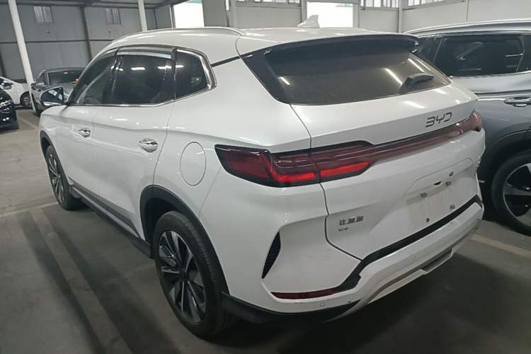 Used BYD Song PLUS New Energy 2025 EV 520km Luxury Version Exterior 2