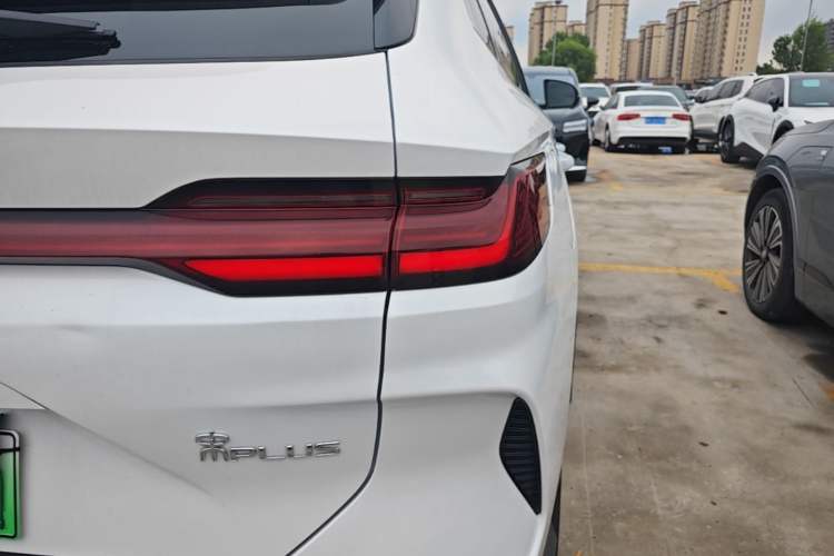 Used BYD Song PLUS New Energy 2025 EV 520km Luxury Version Exterior 3