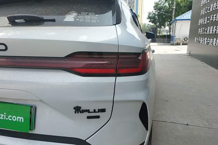 Used BYD Song PLUS New Energy 2025 DM-i Smart Drive 112KM Prestige Model Exterior 3