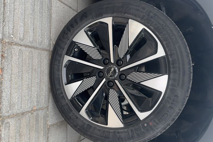 Used BYD Song PLUS New Energy 2025 DM-i 160KM Flagship Model Exterior 4
