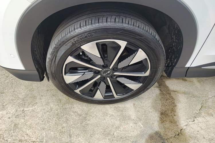 Used BYD Song PLUS New Energy 2025 EV Intelligent Driving Edition 520km Luxury Model Exterior 4