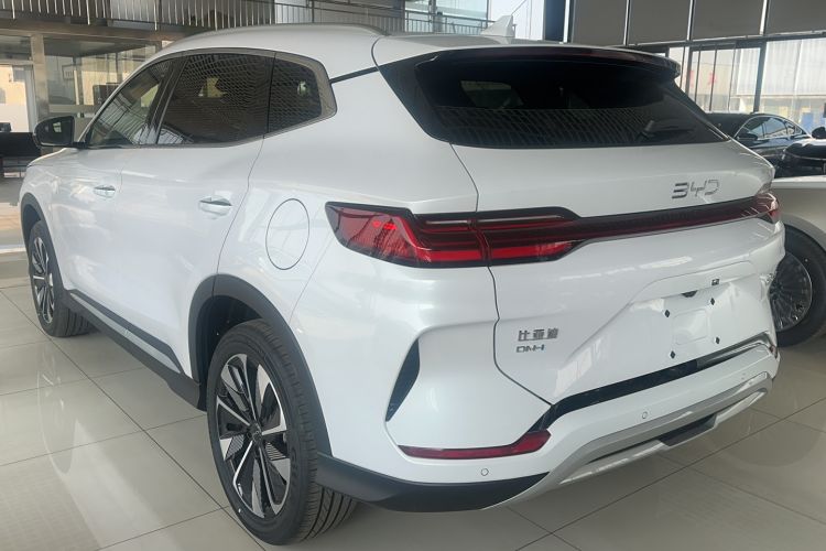 Used BYD Song PLUS New Energy 2025 DM-i 112KM Prestige Model Exterior 5