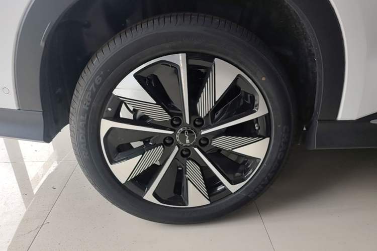 Used BYD Song PLUS New Energy 2025 DM-i Smart Drive 112KM Prestige Model Exterior 5