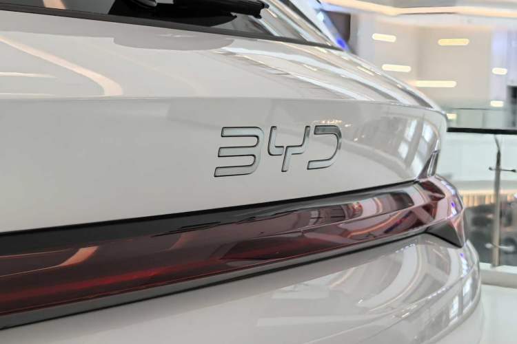 Used BYD Song PLUS New Energy 2025 DM-i Smart Drive 112KM Prestige Model Exterior 6