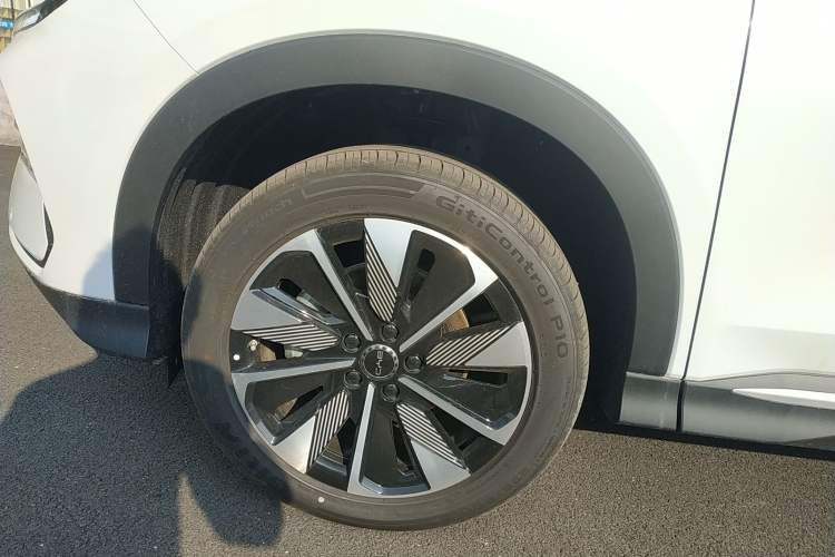 Used BYD Song PLUS New Energy 2025 DM-i 112KM Prestige Model Exterior 7