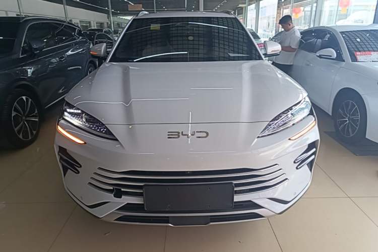 Used BYD Song PLUS New Energy 2025 DM-i 112KM Prestige Model Front