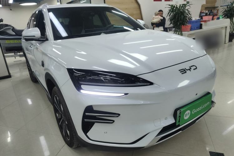 Used BYD Song PLUS New Energy 2025 EV 520km Premium Version Front Right 45 Deg