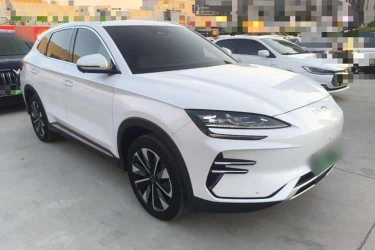 Used BYD Song PLUS New Energy 2025 EV 520km Premium Version Front Right 45 Deg