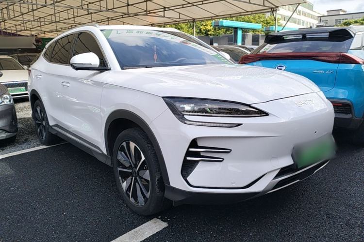 Used BYD Song PLUS New Energy 2025 EV 520km Luxury Version Front Right 45 Deg