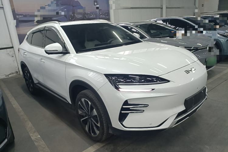 Used BYD Song PLUS New Energy 2025 EV 520km Luxury Version Front Right 45 Deg
