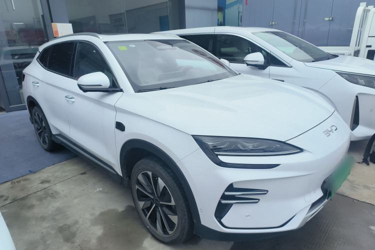 Used BYD Song PLUS New Energy 2025 EV Intelligent Driving Edition 520km Luxury Model Front Right 45 Deg
