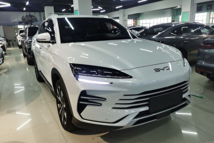 Used BYD Song PLUS New Energy 2025 DM-i 160KM Flagship Model Front Right 45 Deg