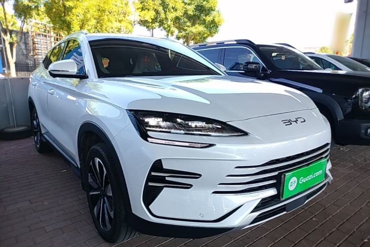 Used BYD Song PLUS New Energy 2025 DM-i 112KM Prestige Model Front Right 45 Deg