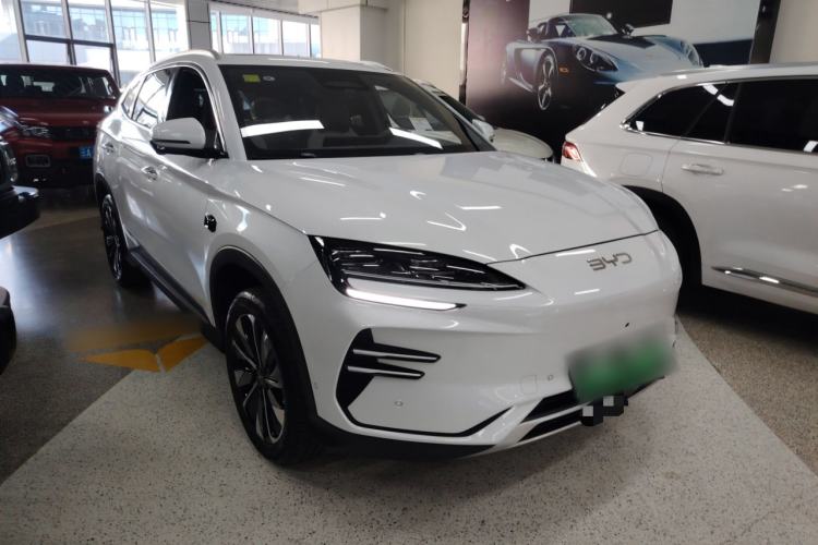 Used BYD Song PLUS New Energy 2025 EV 520km Premium Version Front Right 45 Deg