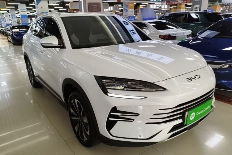 Used BYD Song PLUS New Energy 2025 DM-i 112KM Prestige Model Front Right 45 Deg