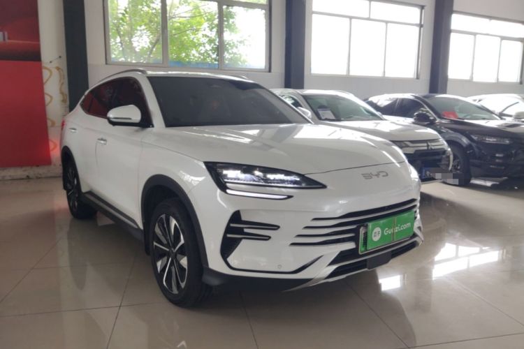Used BYD Song PLUS New Energy 2025 DM-i 112KM Prestige Model Front Right 45 Deg
