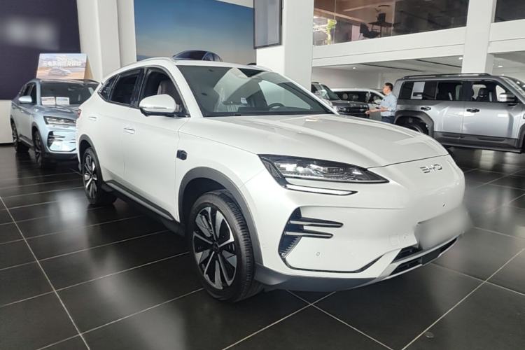Used BYD Song PLUS New Energy 2025 EV Intelligent Driving Version 520km Premium Model Front Right 45 Deg