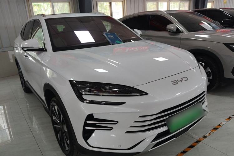 Used BYD Song PLUS New Energy 2025 DM-i 112KM Prestige Model Front Right 45 Deg