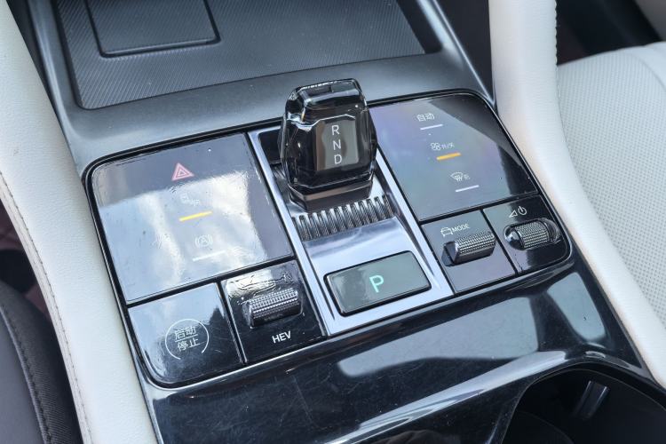 Used BYD Song PLUS New Energy 2025 DM-i 112KM Prestige Model Gear Lever