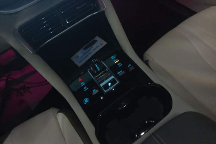 Used BYD Song PLUS New Energy 2025 EV Intelligent Driving Version 520km Premium Model Gear Lever