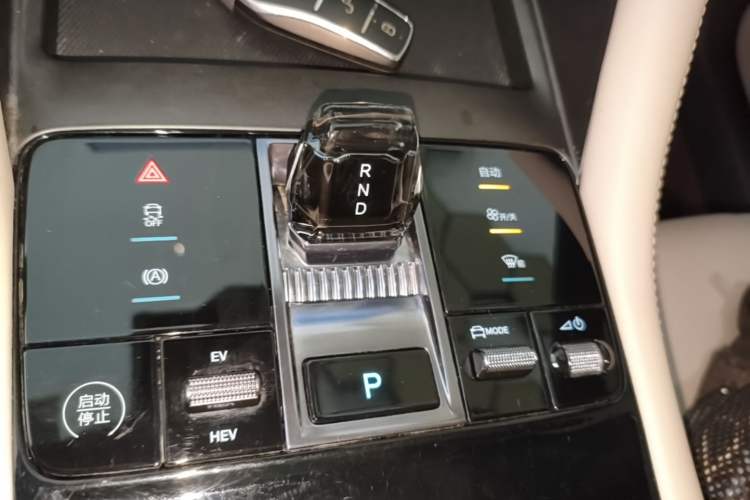 Used BYD Song PLUS New Energy 2025 DM-i 112KM Prestige Model Gear Lever