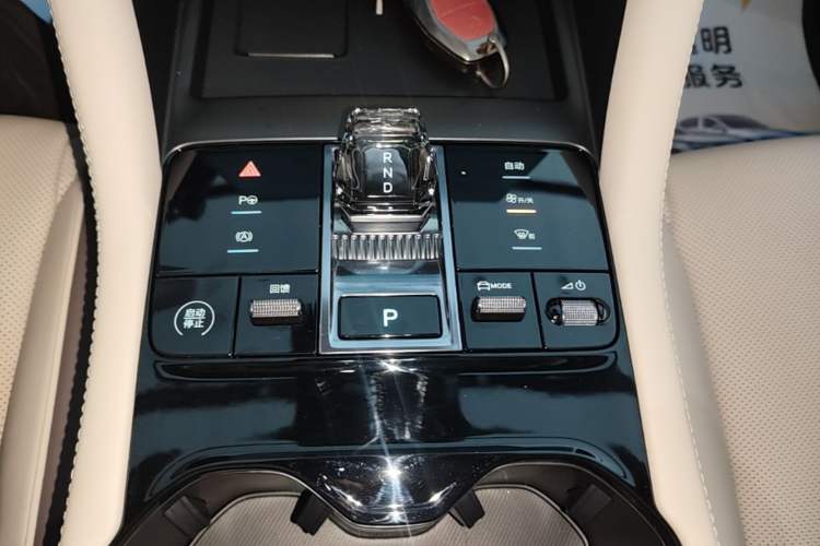 Used BYD Song PLUS New Energy 2025 EV Intelligent Driving Version 520km Premium Model Gear Lever
