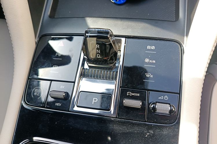 Used BYD Song PLUS New Energy 2025 DM-i Intelligent Driving 112KM Prestige Model Gear Lever