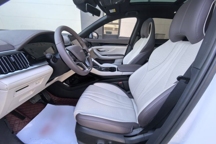 Used BYD Song PLUS New Energy 2025 DM-i 112KM Prestige Model Interior 1