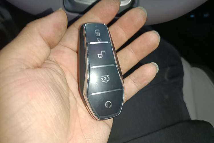 Used BYD Song PLUS New Energy 2025 EV 520km Luxury Version Interior 1