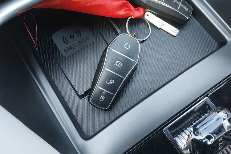 Used BYD Song PLUS New Energy 2025 DM-i 112KM Prestige Model Interior 1