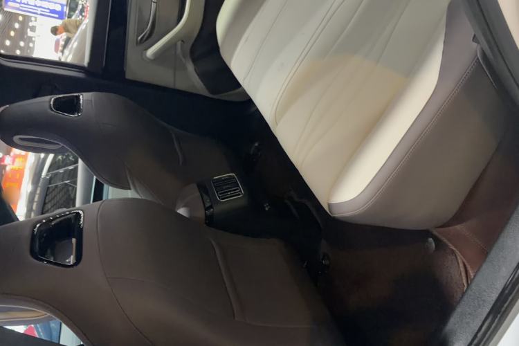 Used BYD Song PLUS New Energy 2025 DM-i 112KM Prestige Model Interior 3