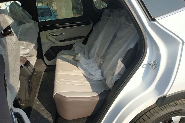 Used BYD Song PLUS New Energy 2025 DM-i 112KM Prestige Model Interior 4