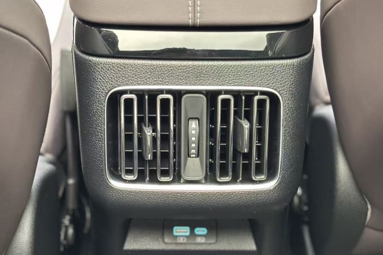 Used BYD Song PLUS New Energy 2025 DM-i 160KM Flagship Model Interior 9