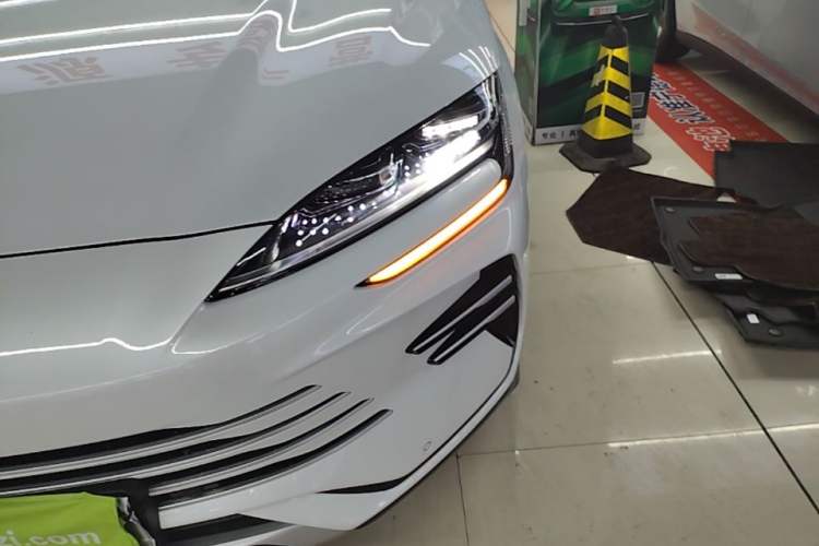Used BYD Song PLUS New Energy 2025 DM-i 112KM Prestige Model Left Front Headlight