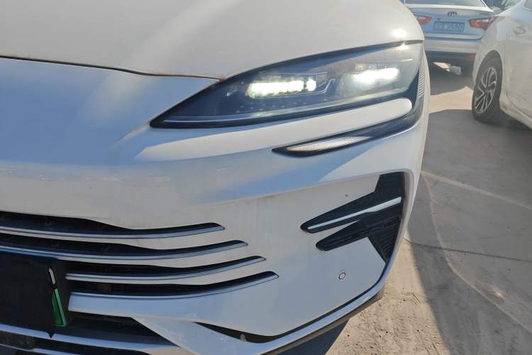 Used BYD Song PLUS New Energy 2025 DM-i Intelligent Driving 160KM Flagship Model Left Front Headlight
