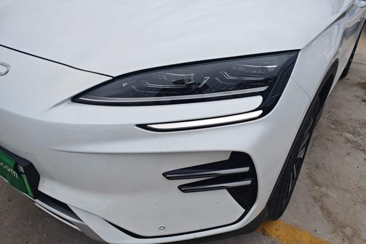 Used BYD Song PLUS New Energy 2025 EV 520km Luxury Version Left Front Headlight