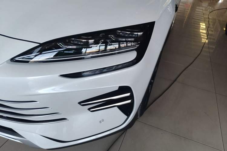 Used BYD Song PLUS New Energy 2025 DM-i Intelligent Driving 112KM Prestige Model Left Front Headlight