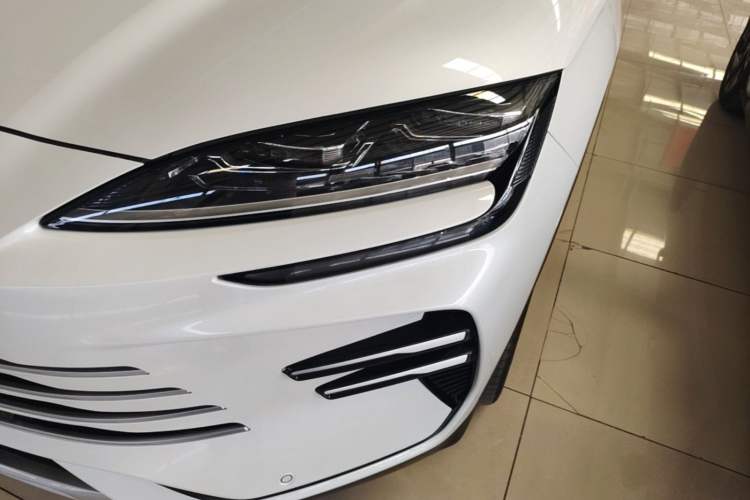 Used BYD Song PLUS New Energy 2025 DM-i 112KM Prestige Model Left Front Headlight