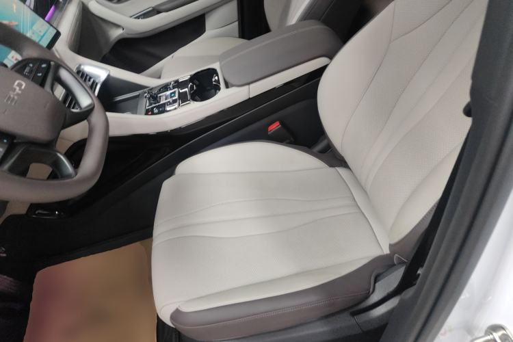 Used BYD Song PLUS New Energy 2025 EV 520km Premium Version Left Front Seat