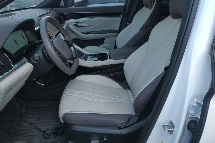 Used BYD Song PLUS New Energy 2025 DM-i 112KM Prestige Model Left Front Seat