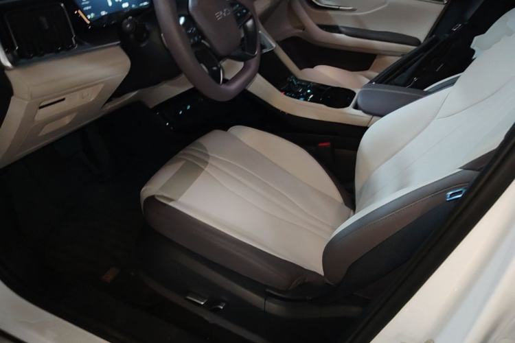 Used BYD Song PLUS New Energy 2025 EV Intelligent Driving Edition 520km Luxury Model Left Front Seat