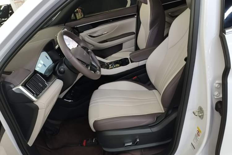 Used BYD Song PLUS New Energy 2025 DM-i 112KM Prestige Model Left Front Seat