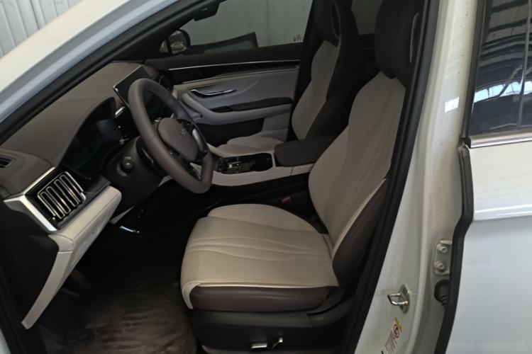 Used BYD Song PLUS New Energy 2025 EV Intelligent Driving Version 520km Premium Model Left Front Seat