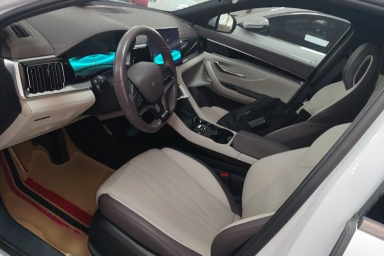 Used BYD Song PLUS New Energy 2025 DM-i 112KM Prestige Model Left Front Seat