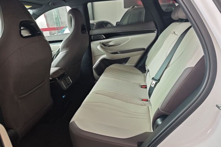 Used BYD Song PLUS New Energy 2025 DM-i 112KM Prestige Model Left Rear Seat